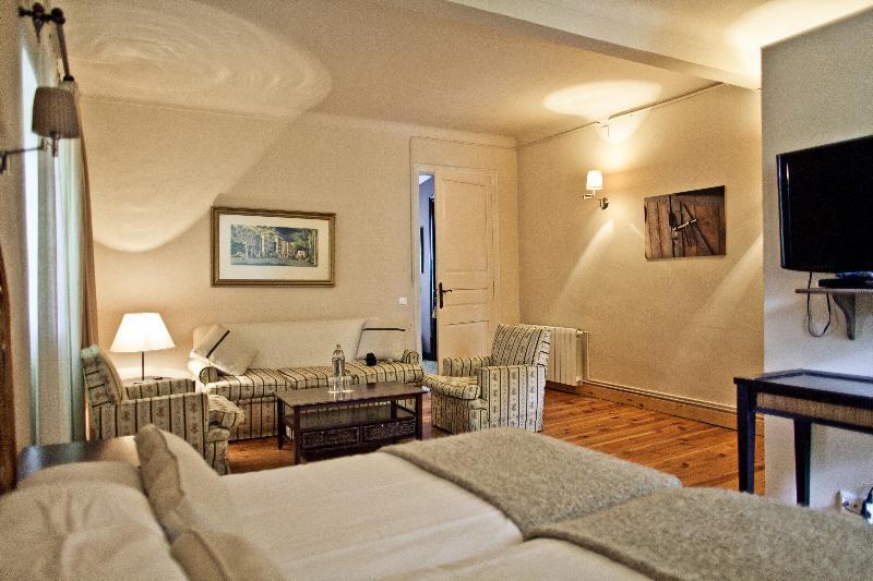 Mas Sant Marc Pensionat Puigcerdà Exteriör bild